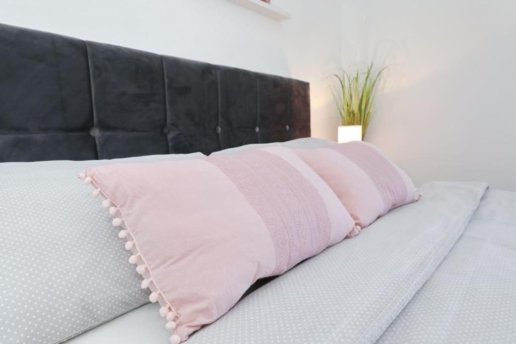Holiday House Aurora Borealis Ervenik Екстериор снимка