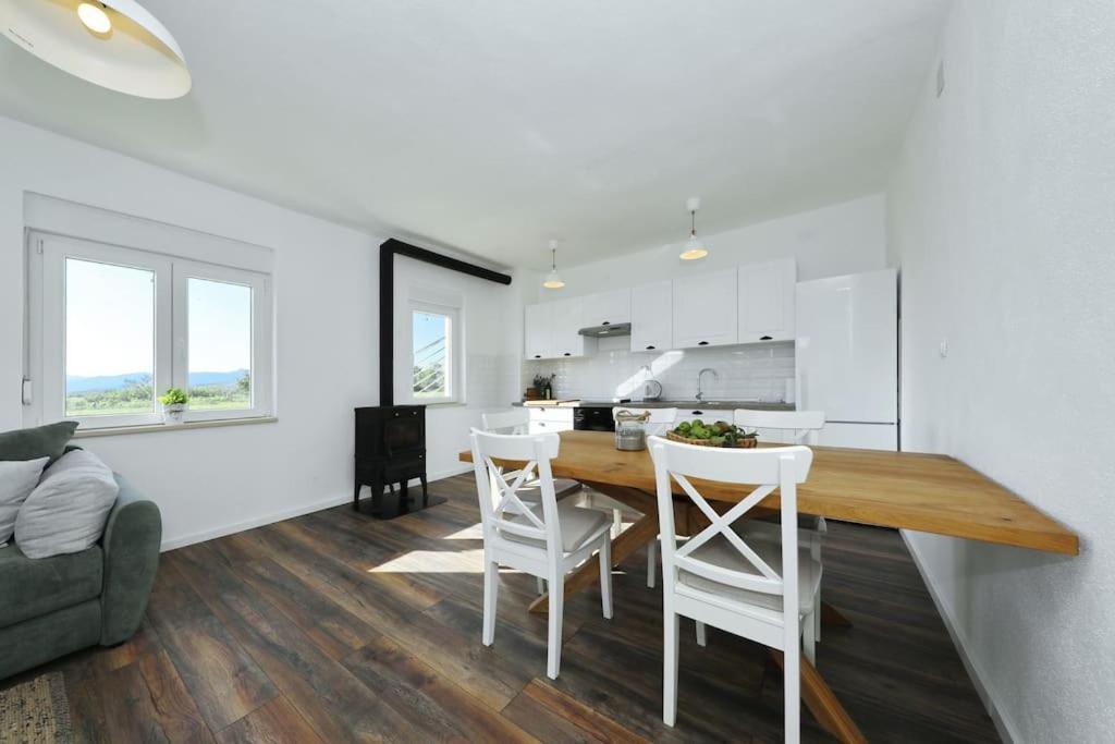 Holiday House Aurora Borealis Ervenik Екстериор снимка